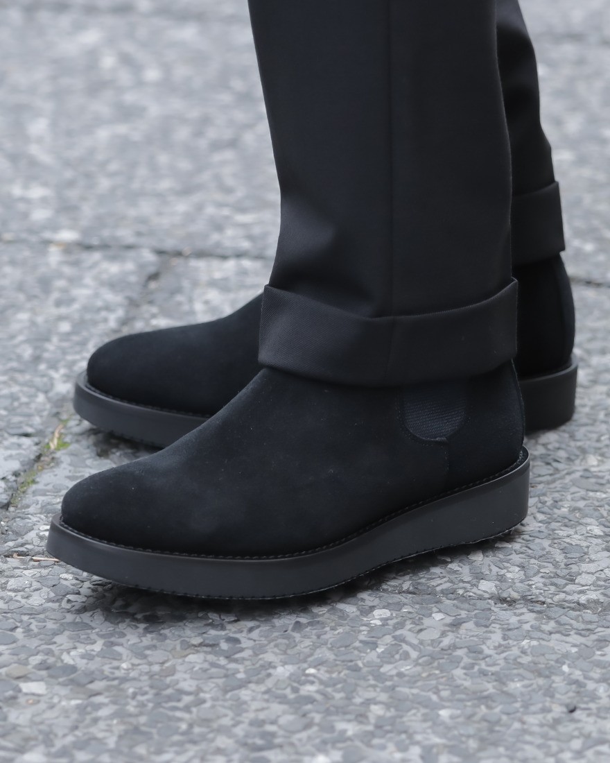 サイドゴア レザーショートブーツ【DART SUEDE/ダート スエード