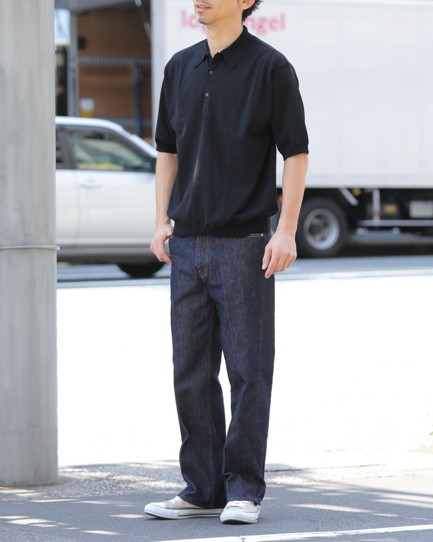 絶対定番】一年通して使えるAURALEE（オーラリー）のデニムパンツ