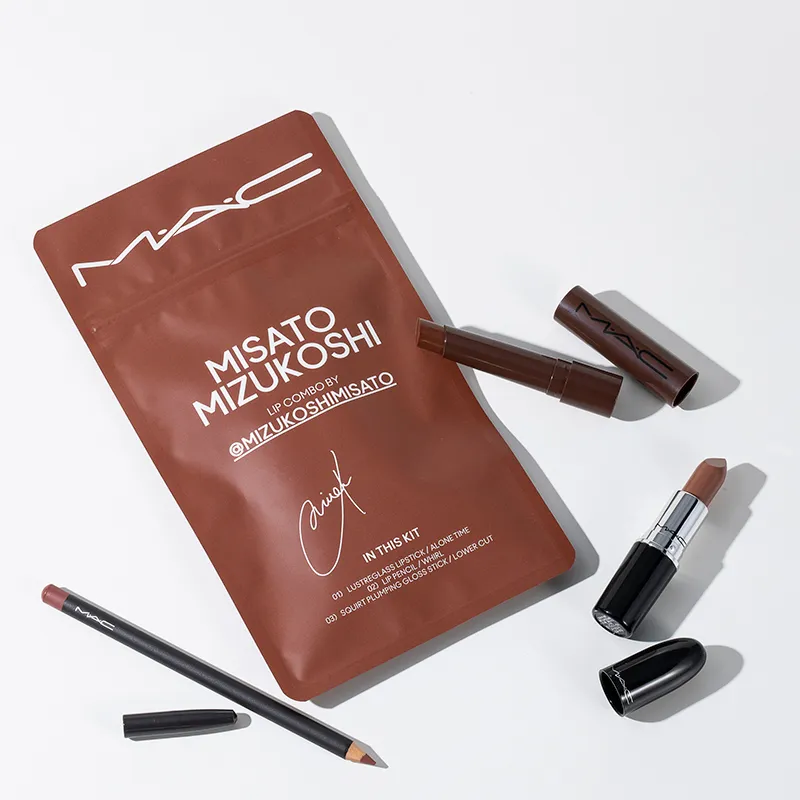 M・A・C(マック)〉× 美容クリエイター・水越みさとさんのコラボが実現