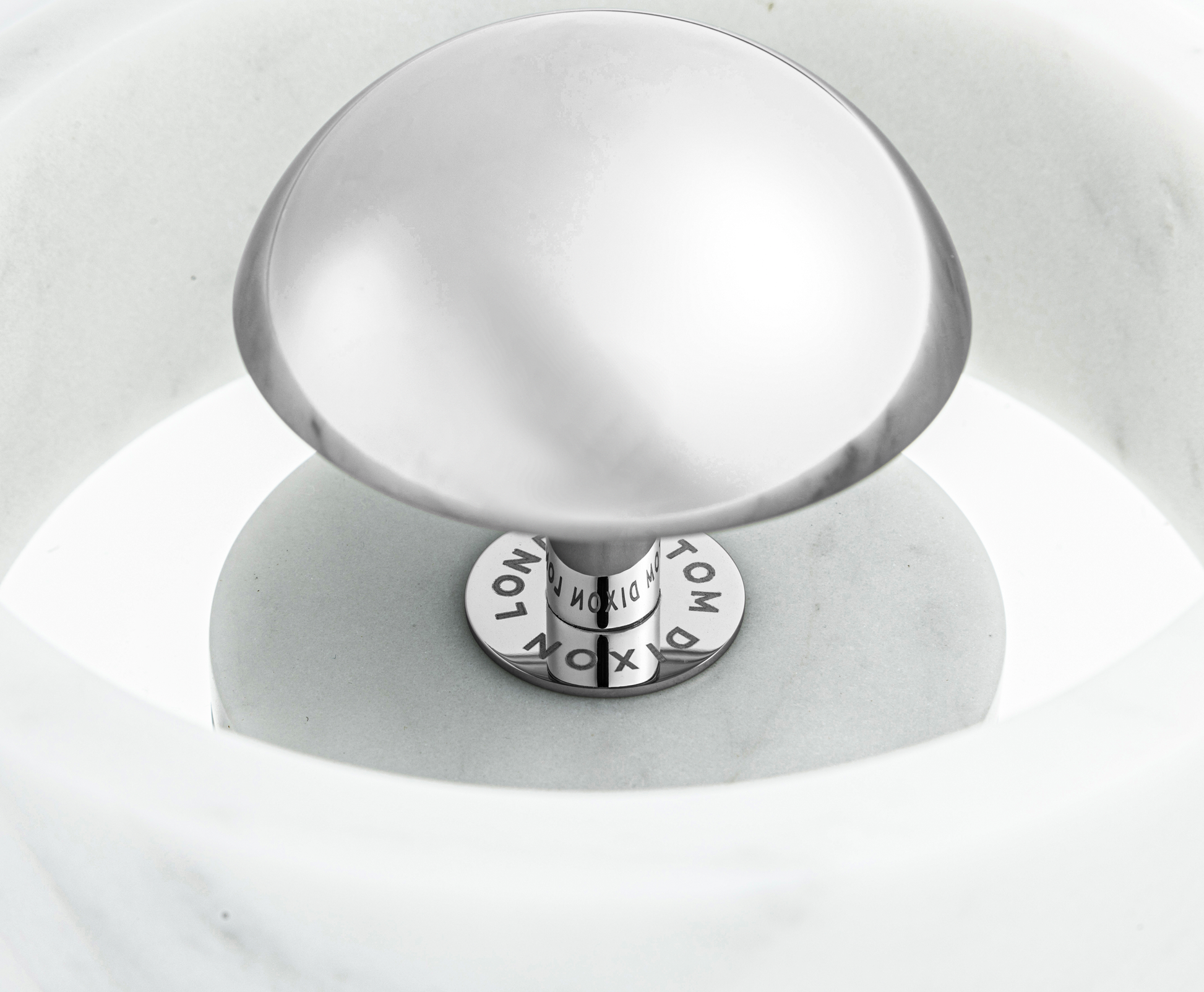 STONE PORTABLE – Tom Dixon ONLINE STORE – トムディクソン 日本公式