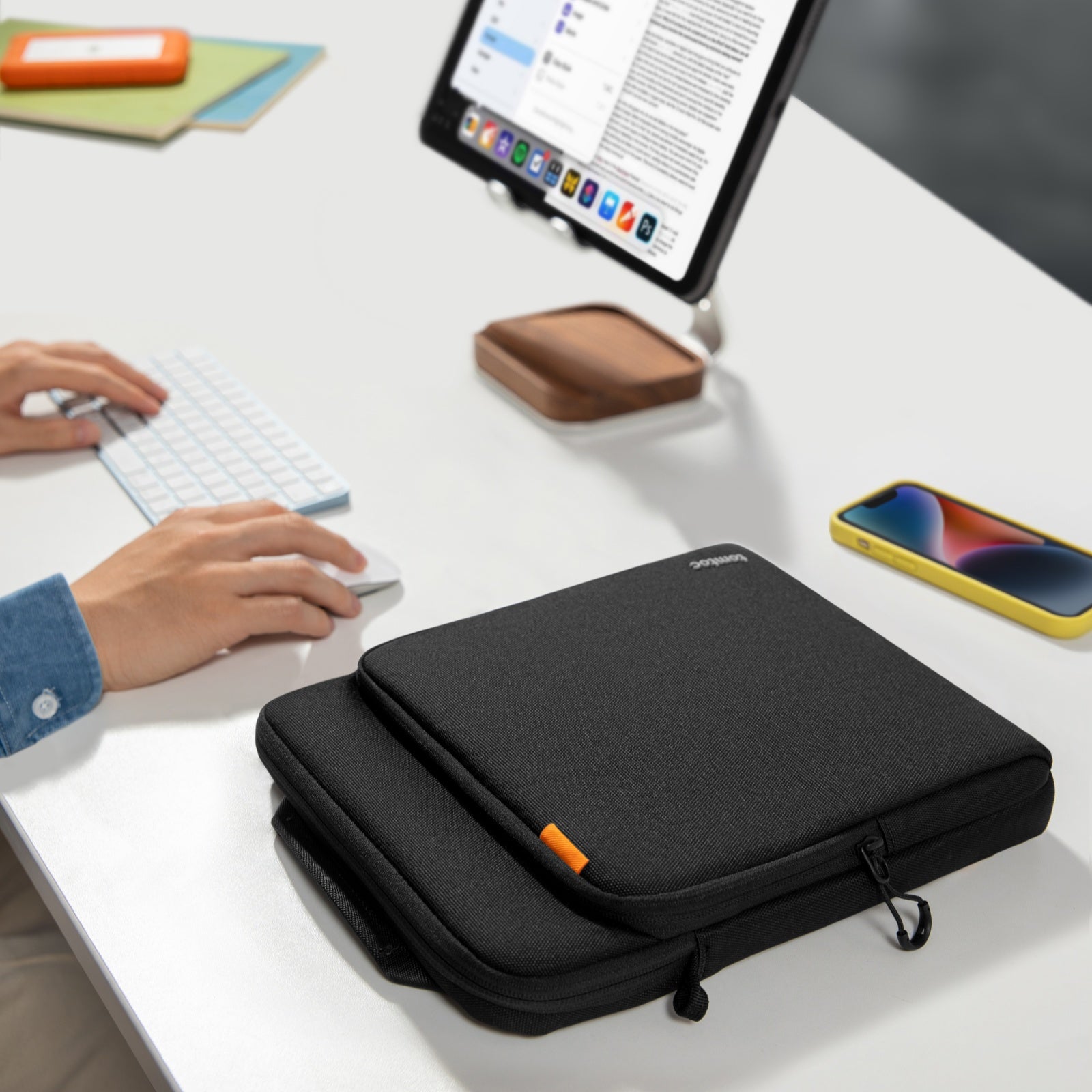 DefenderACE-B03 Tablet Shoulder Bag for 10.9-13 inch Ipad