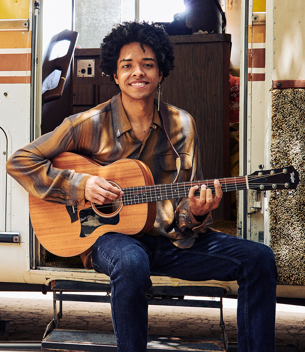 Mini Guitars: GS Mini Series | Taylor Guitars