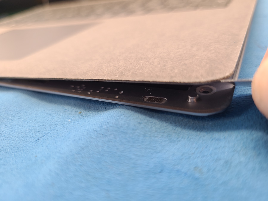 Surface Laptop 5 13.5inch 液晶が割れて画面が映らない【即日画面交換