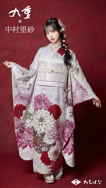 九重 × 中村里砂の振袖-白|成人記念の新作振袖ご紹介