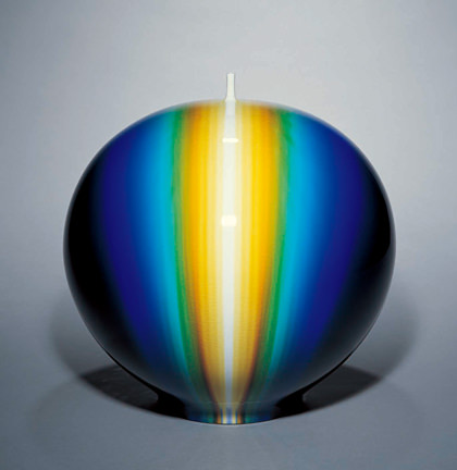 九谷焼 三代徳田八十吉の彩釉：新しい表現を追い求め、色彩と技法に