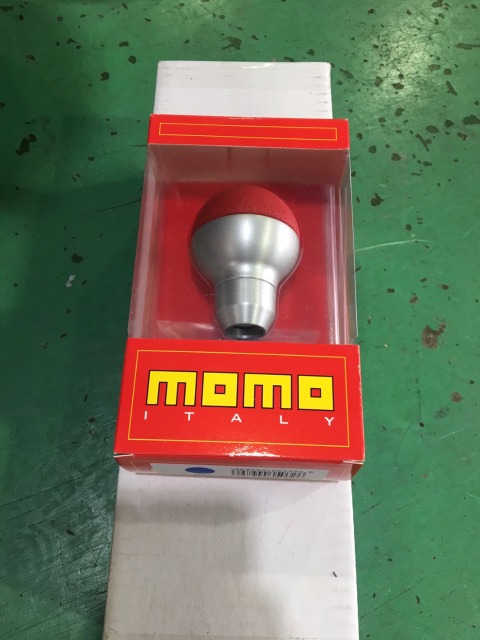 フェアレディZ x MOMOシフトノブ | 店舗おススメ情報 | タイヤ館 姫路