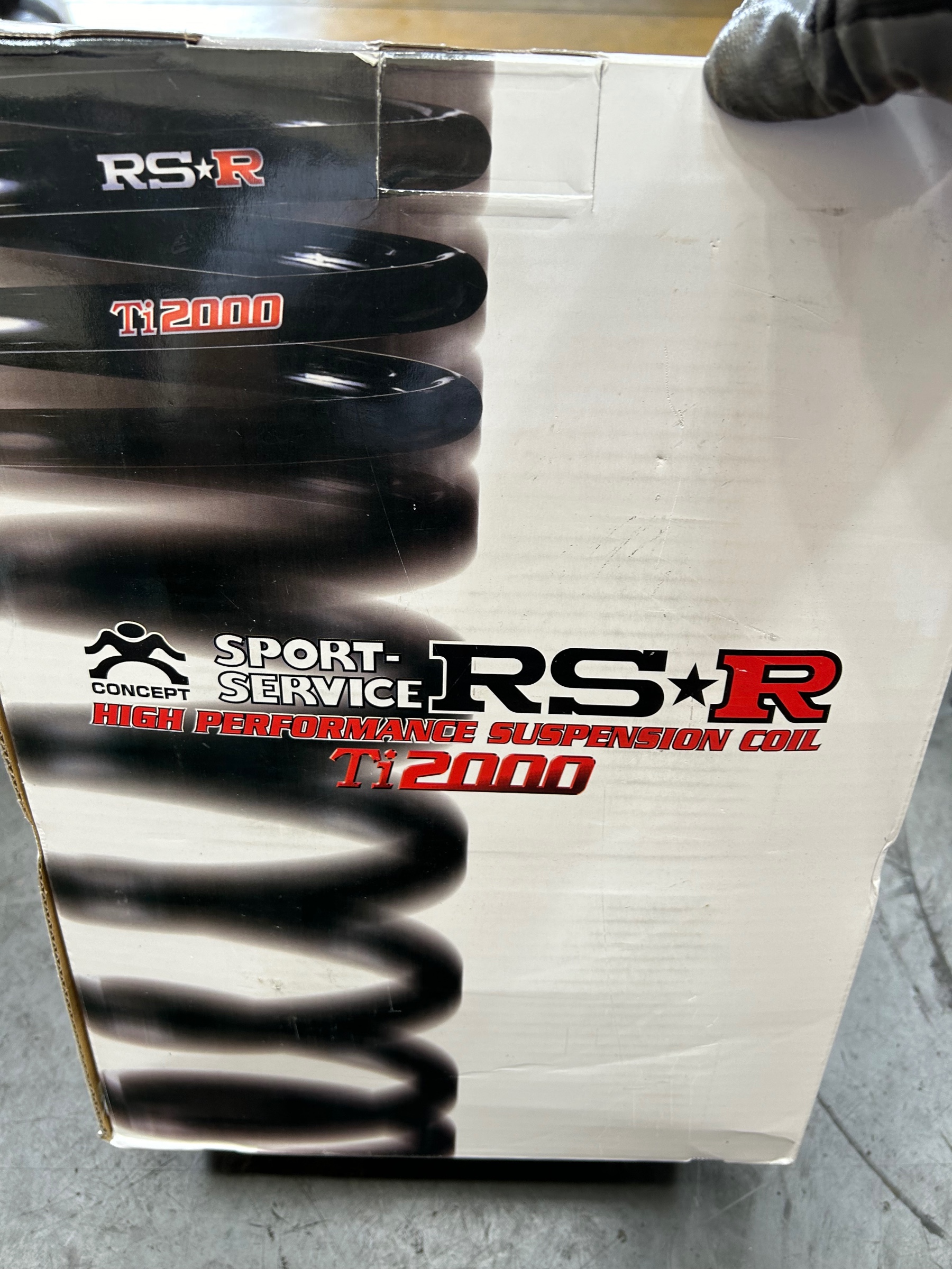 ステップワゴン RP8 RS-R Ti2000 ダウンサス お取付け！！！ | 店舗お