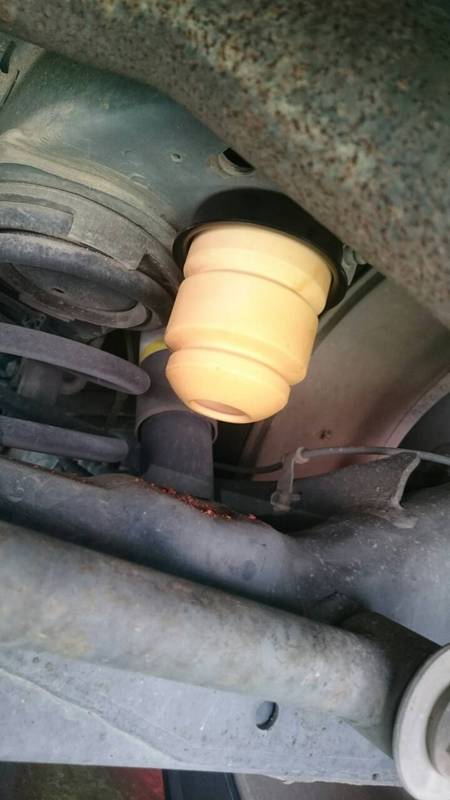 ♪ MPV サスペンションパーツ・・・・!! バンプラバー交換