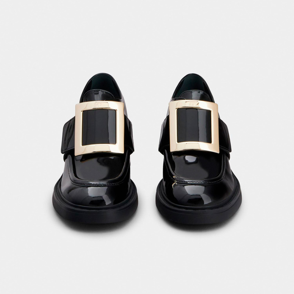 ヴィヴ レンジャー」メタルバックル パテントレザー ローファー 34→39