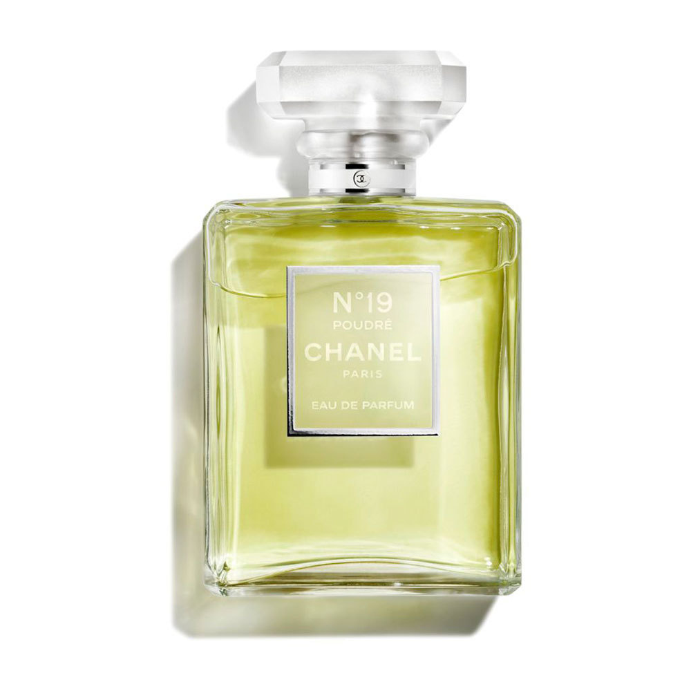 CHANEL シャネル N°19 プードレの通販 | コスメ・デパコス・化粧品通販