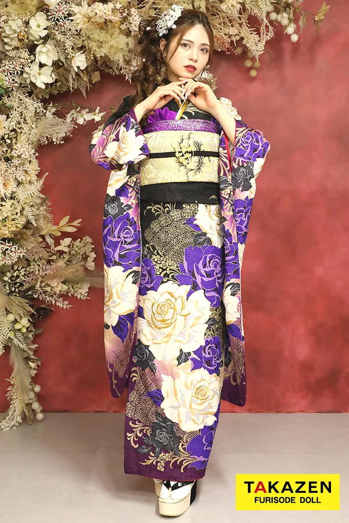 モード 紫/黒/白 薔薇大柄 MURUAブランド 派手 豪華 かっこいい系振袖
