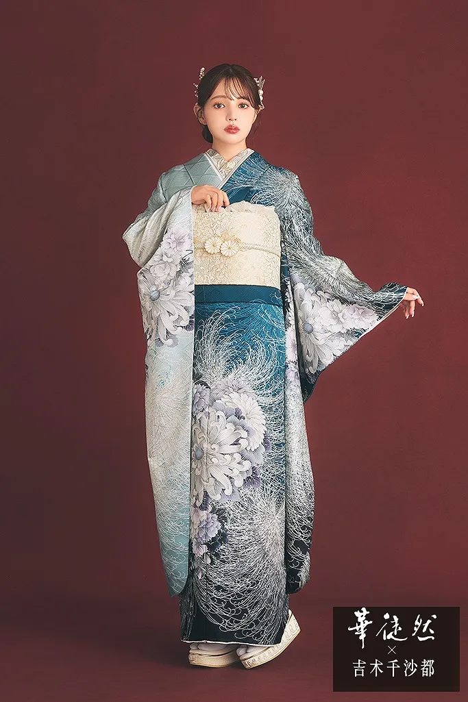 a*i様 □E5787□アンティーク□正絹□水色 宝尽し柄 袷 小振袖□丈163