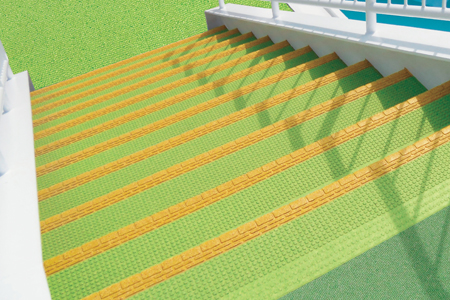 タキステップ3X | 製品情報 | タキロンマテックス株式会社 [床材改修]