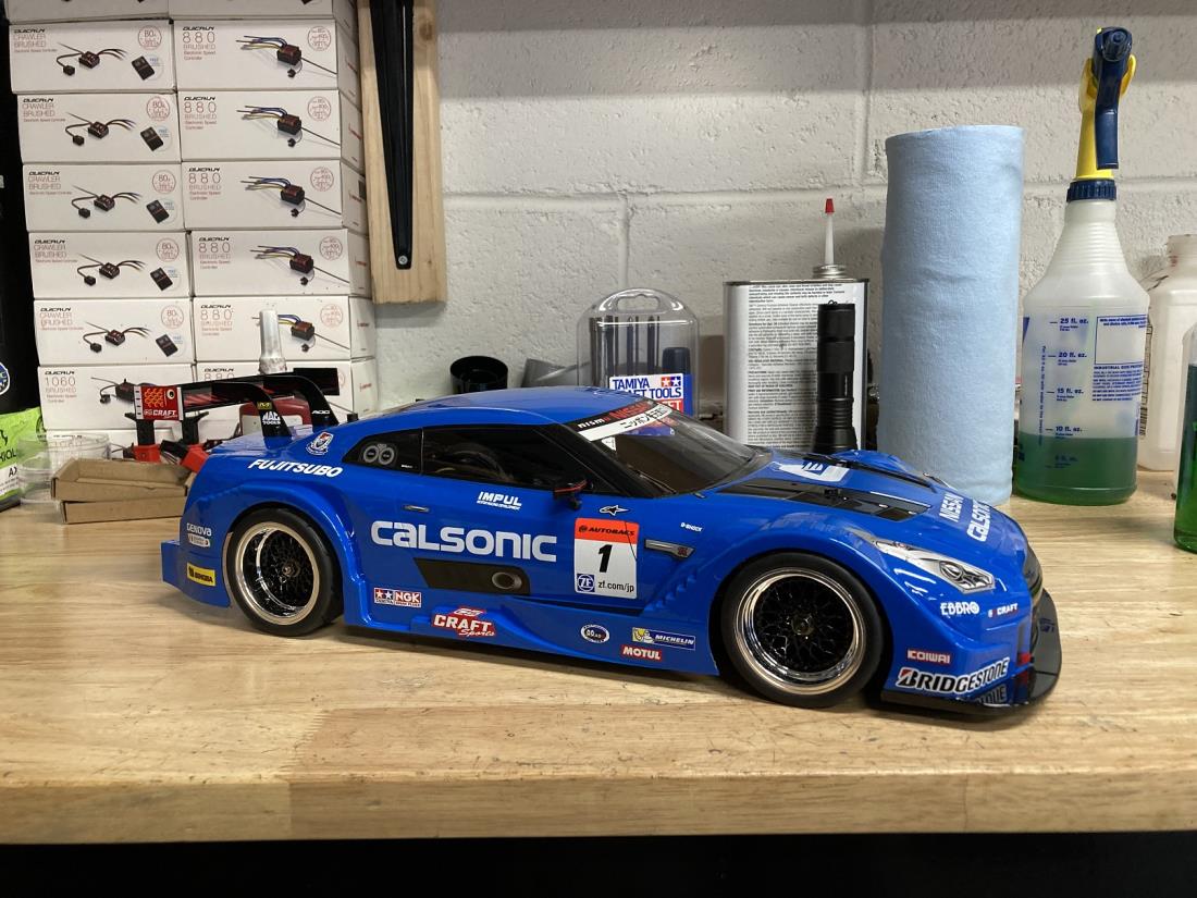 58625: Motul Autech GT-R from 87lc2 showroom, R35 GTR - Calsonic