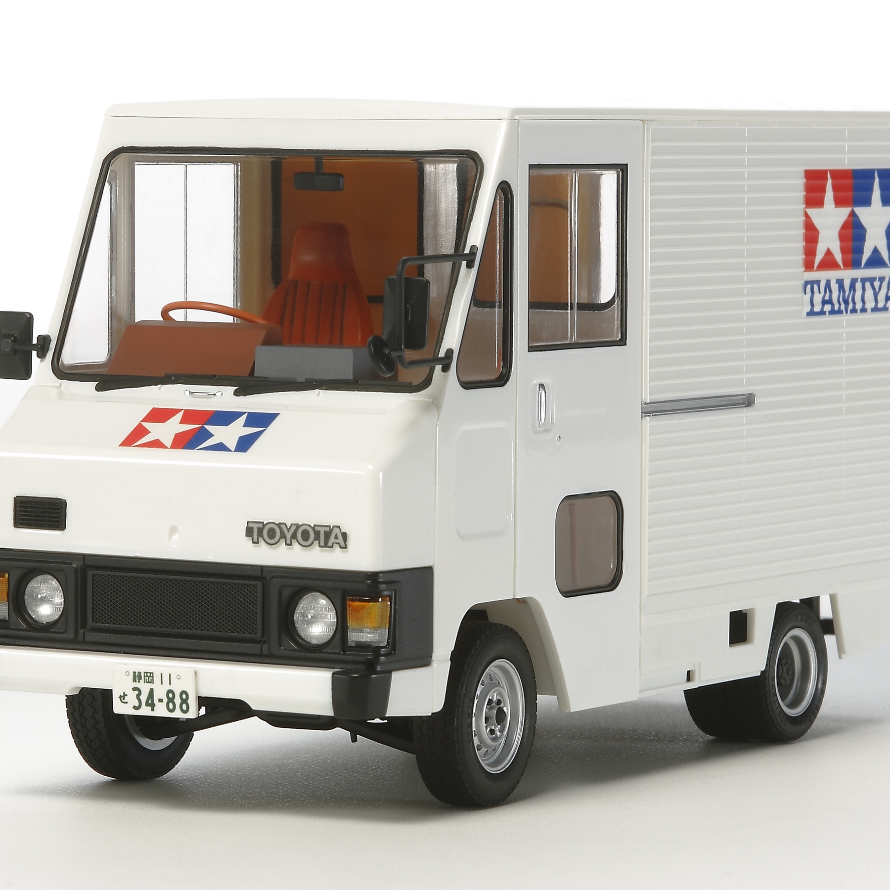 Toyota Hiace Quick Delivery Tamiya Version / Tamiya USA