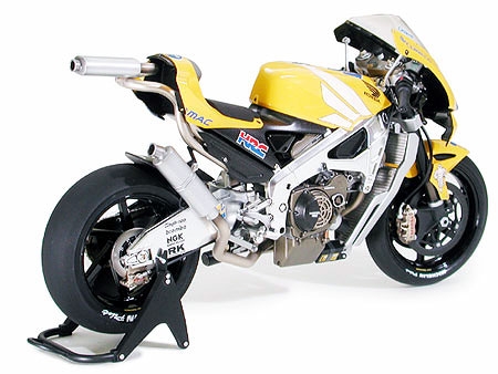 Team Honda Pons Rc211V '03 none / Tamiya USA