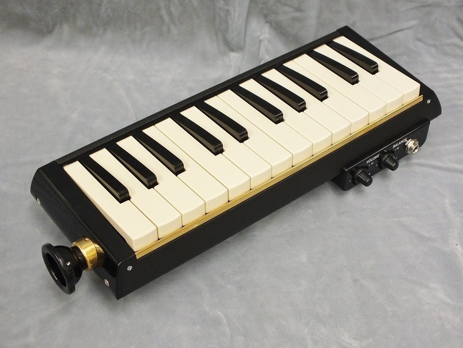 SUZUKI M-37C [メロディオン/アルト37鍵] - 谷口楽器