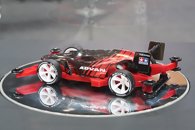 東京オートサロン2023レポート（その2）ミニ四駆 ADVAN エアロアバンテ