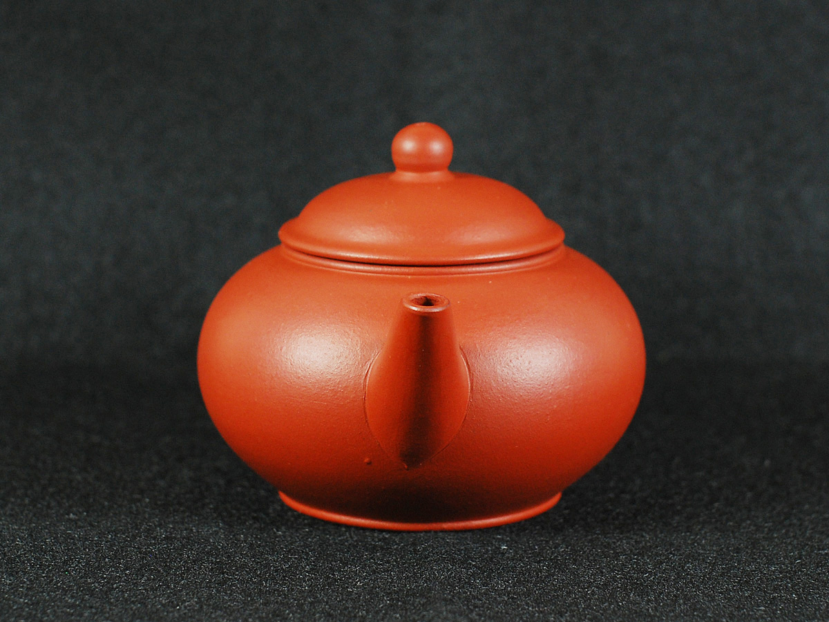 宜興紫砂一廠-四杯矮肚標準水平壺-中國宜興| 茶說壺途-宜興紫砂壺收藏