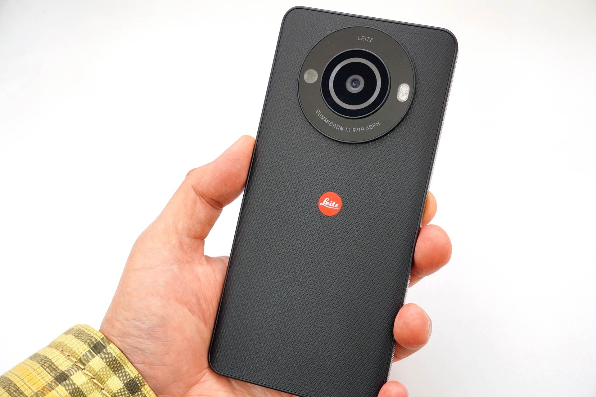 ライカ全面監修「Leitz Phone 3」レビュー。フィルタでらしさ演出