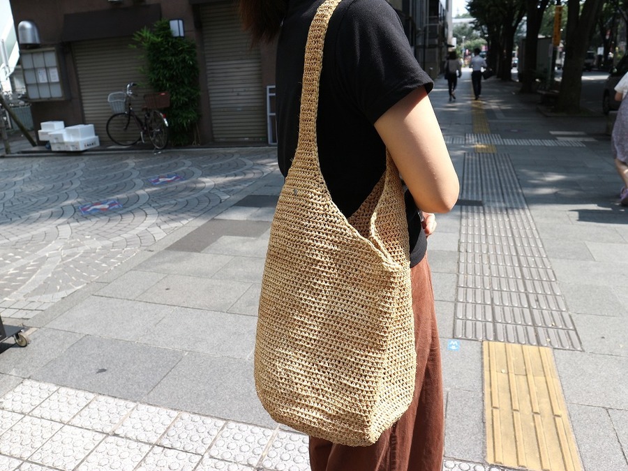 HELEN KAMINSKI ヘレンカミンスキー】ラフィアショルダーバッグ入荷