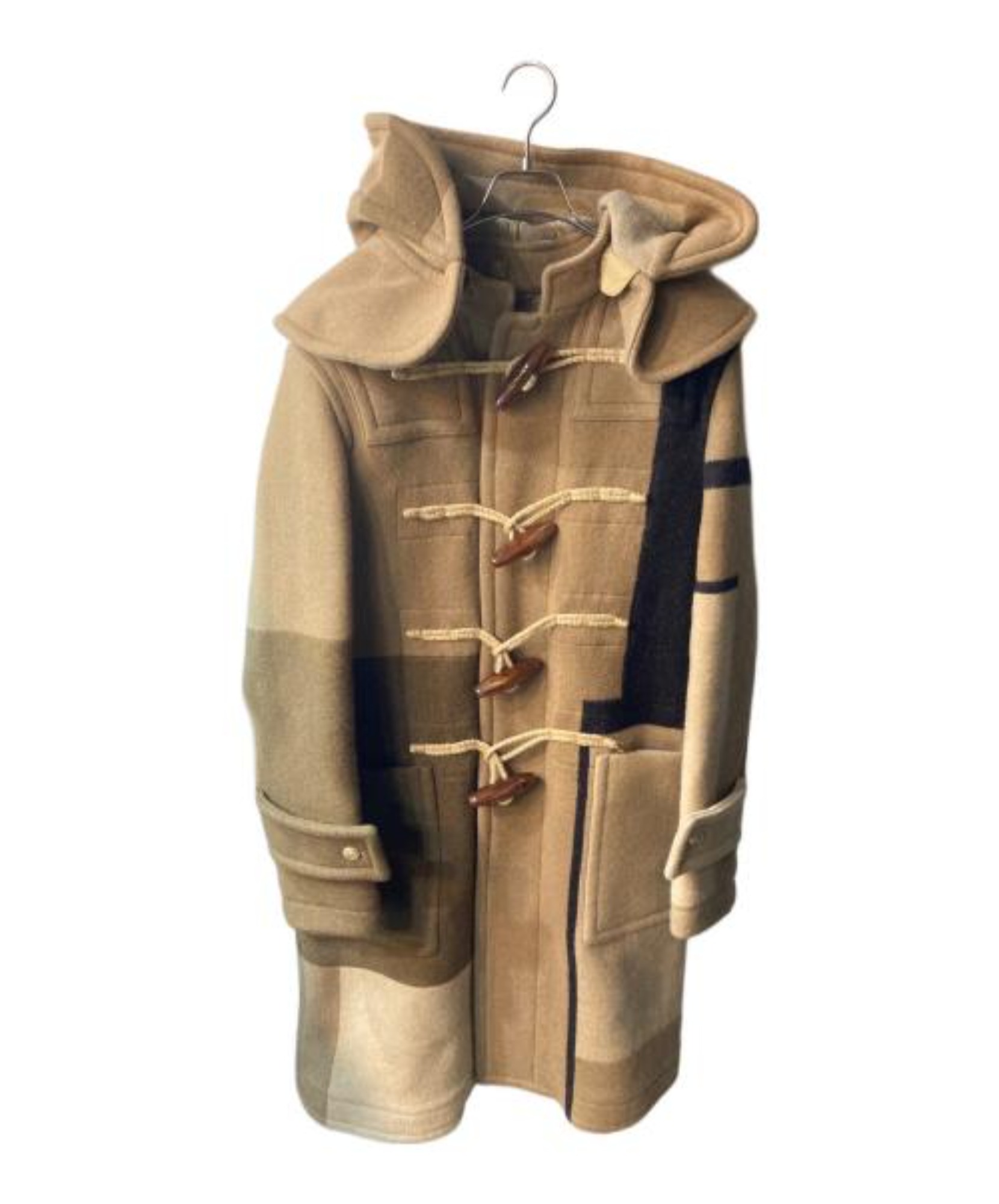 BURBERRY / バーバリー】ダッフルコート｜色褪せない名品、ベージュを