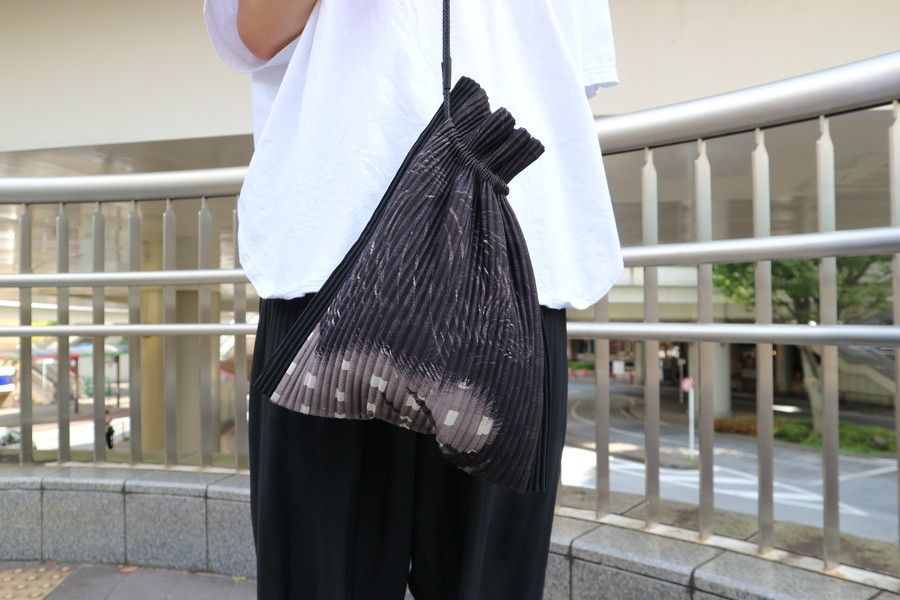 ドメスティックブランド【HOMME PLISSE ISSEY MIYAKE/オムプリッセ