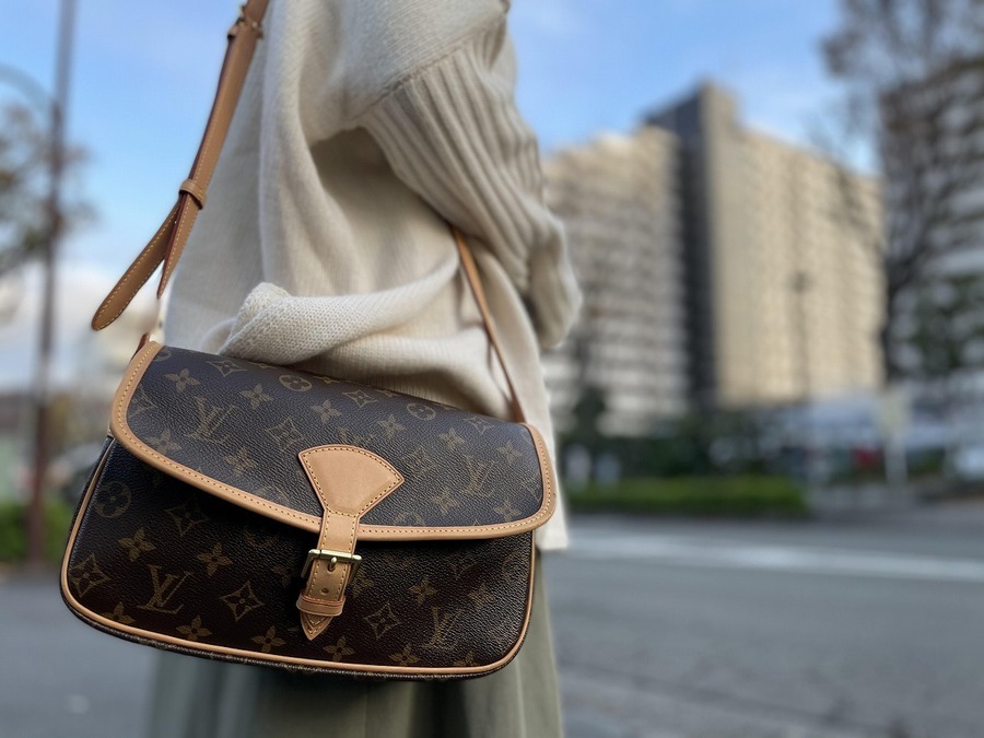 LOUIS VUITTON／ルイヴィトン】ソローニュのショルダーバッグのご紹介