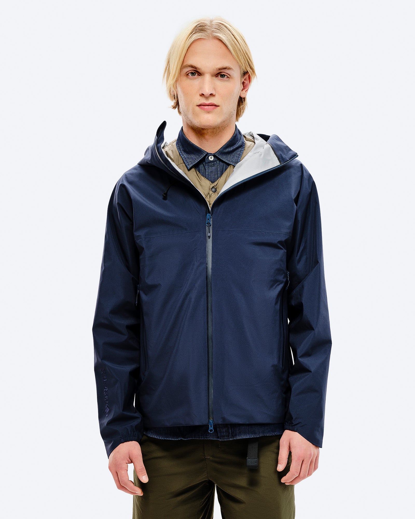 GORE-TEX Pro 3L Light Shell Jacket – Z-4 | Shop now – The Mountain