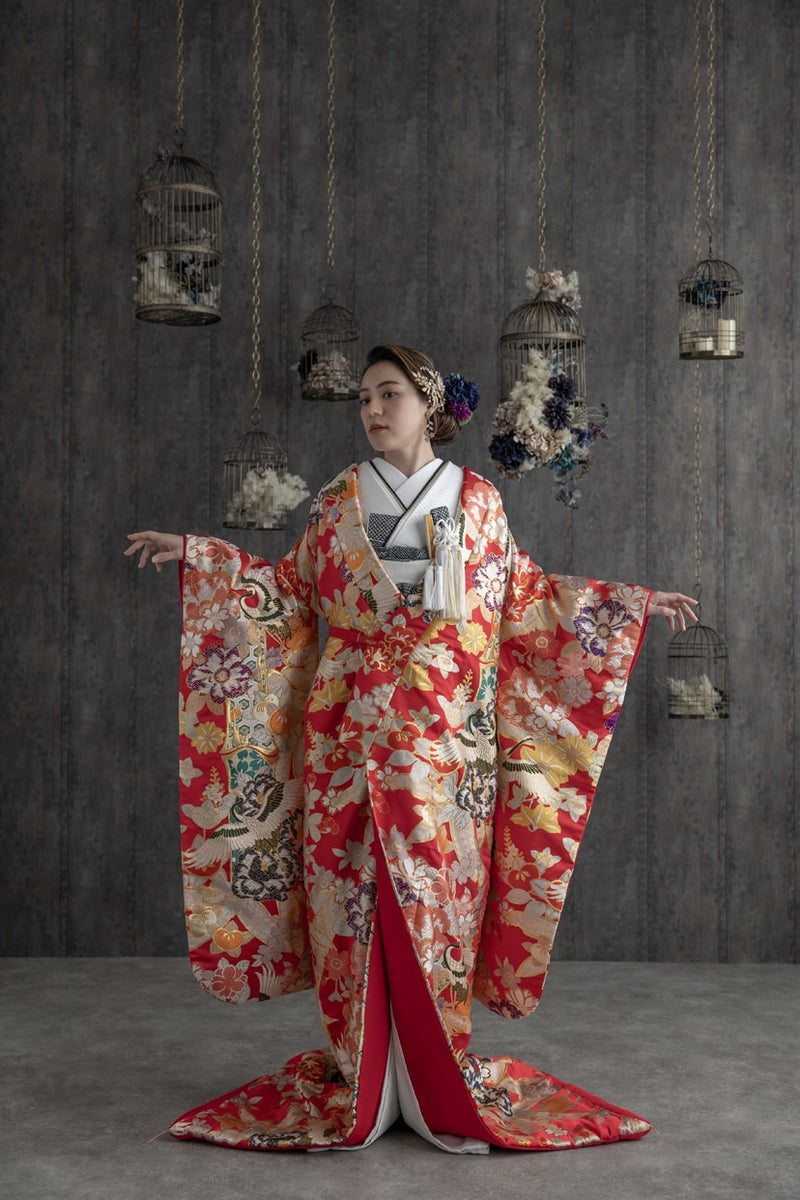 色打掛・四季に鶴｜白無垢・色打掛レンタルなら結婚式着物専門の【THE