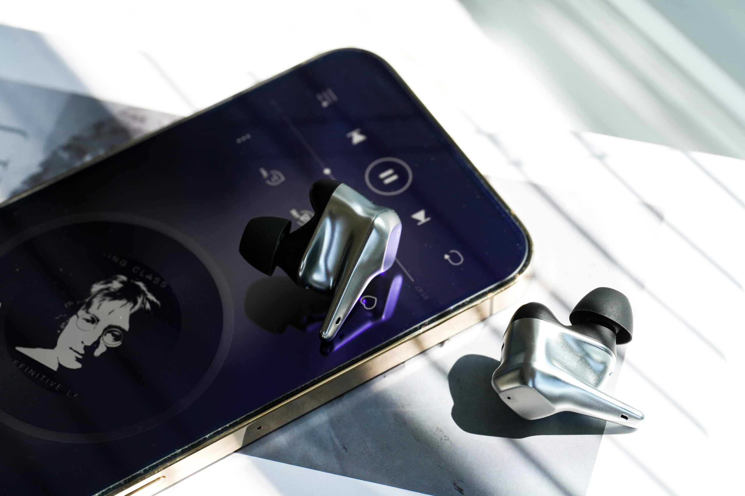 HIFIMAN's SVANAR Wireless LE Brings Best of the Reference Model to