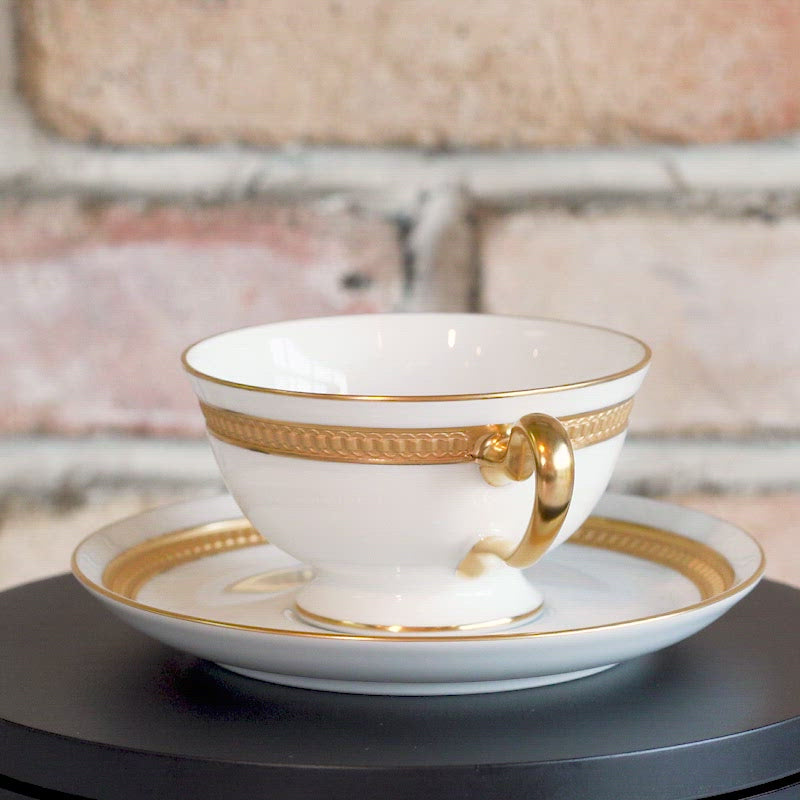 磁器｜大倉陶園 クラウン（エンボス） カップ&ソーサー ｜BECOS