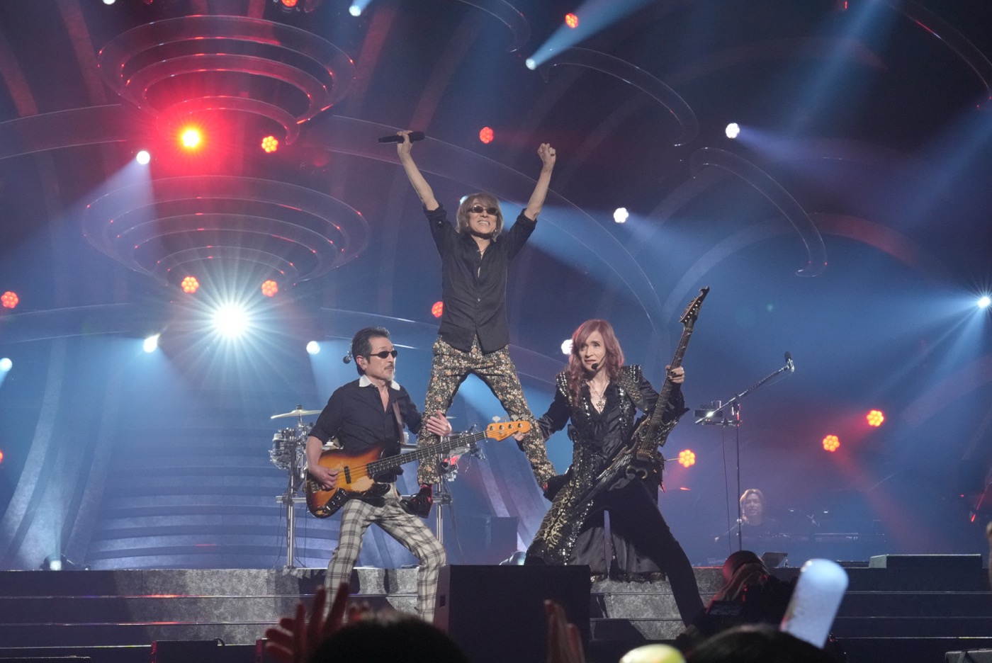 ライブレポート】THE ALFEE日本武道館ライブ開催！バンドとして公演数1