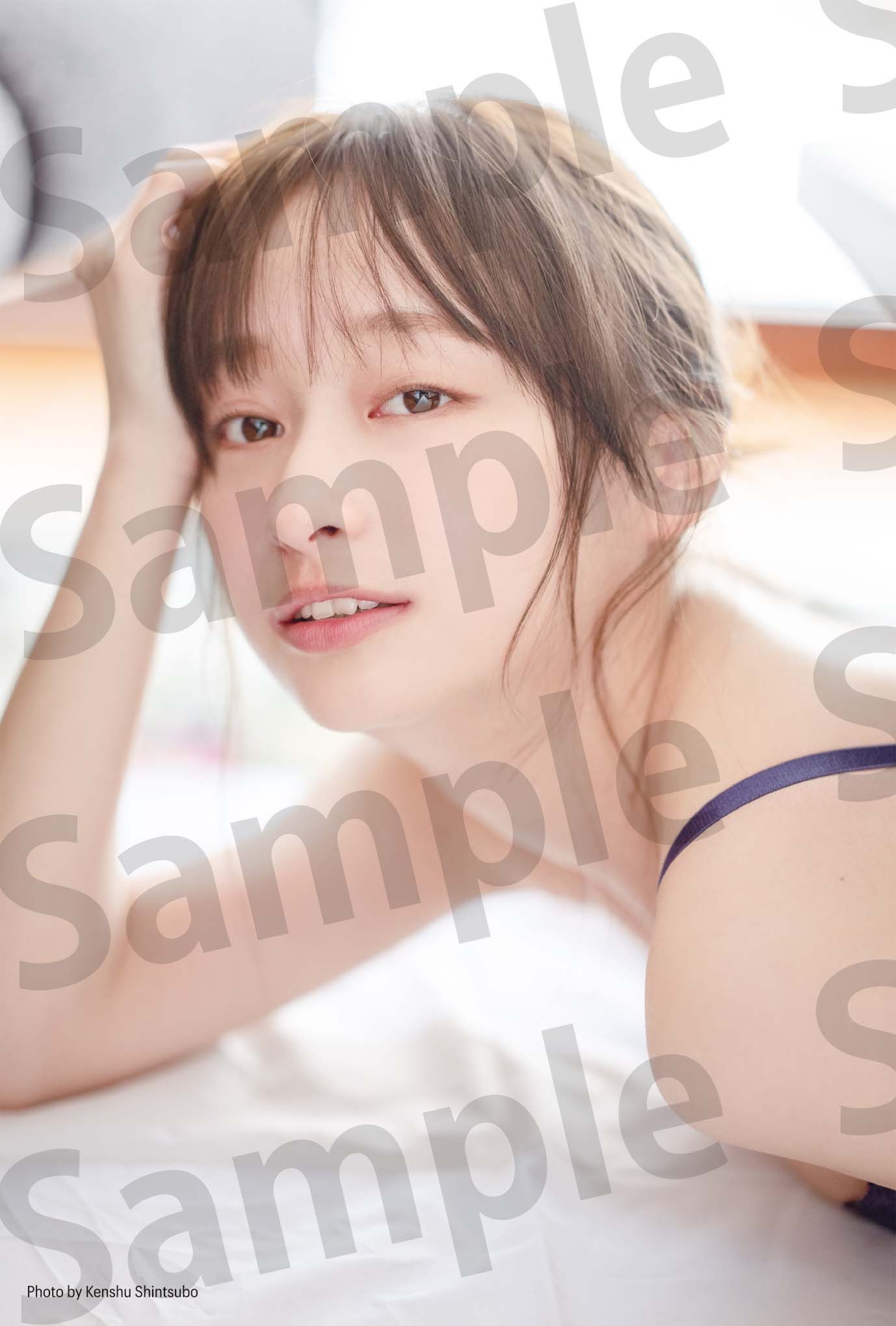 日向坂46・影山優佳、1st写真集『知らないことだらけ』書店限定特典