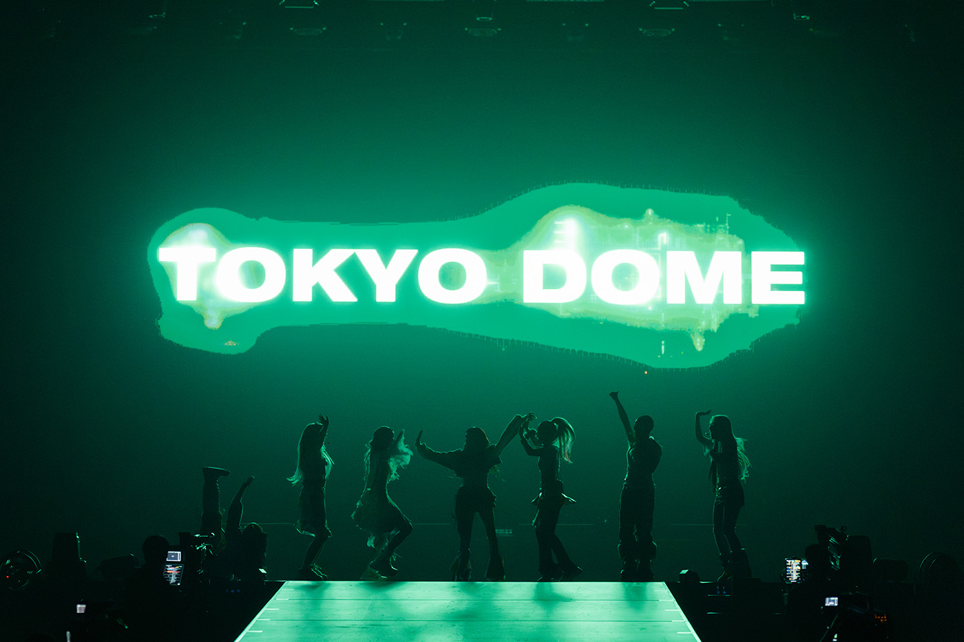 ライブレポート】XG、ワールドツアーファイナルで初となる東京ドーム