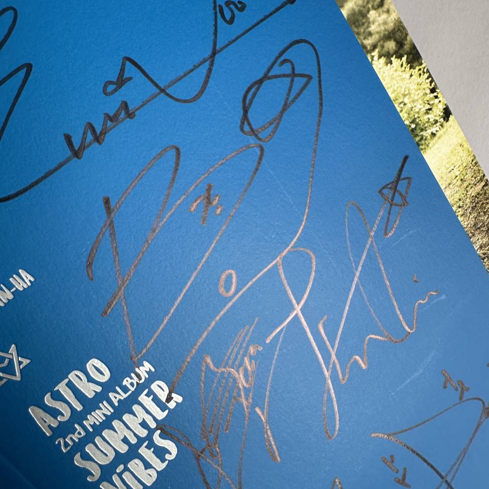 ASTRO SIGNED 2ND MINI ALBUM 'SUMMER VIBES'