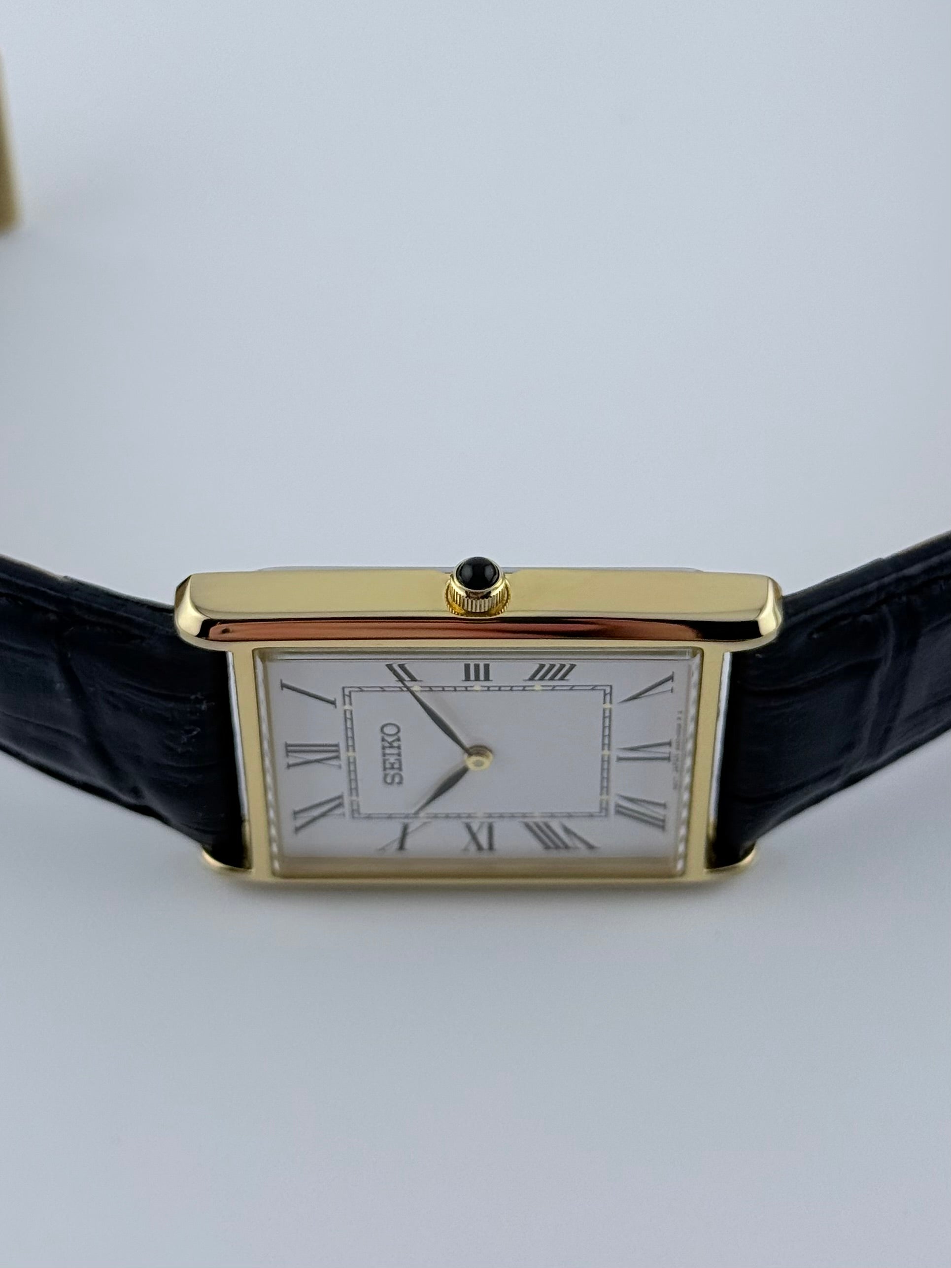 Seiko Tank Quartz 4N30-00G0 – The Wrist Watcher