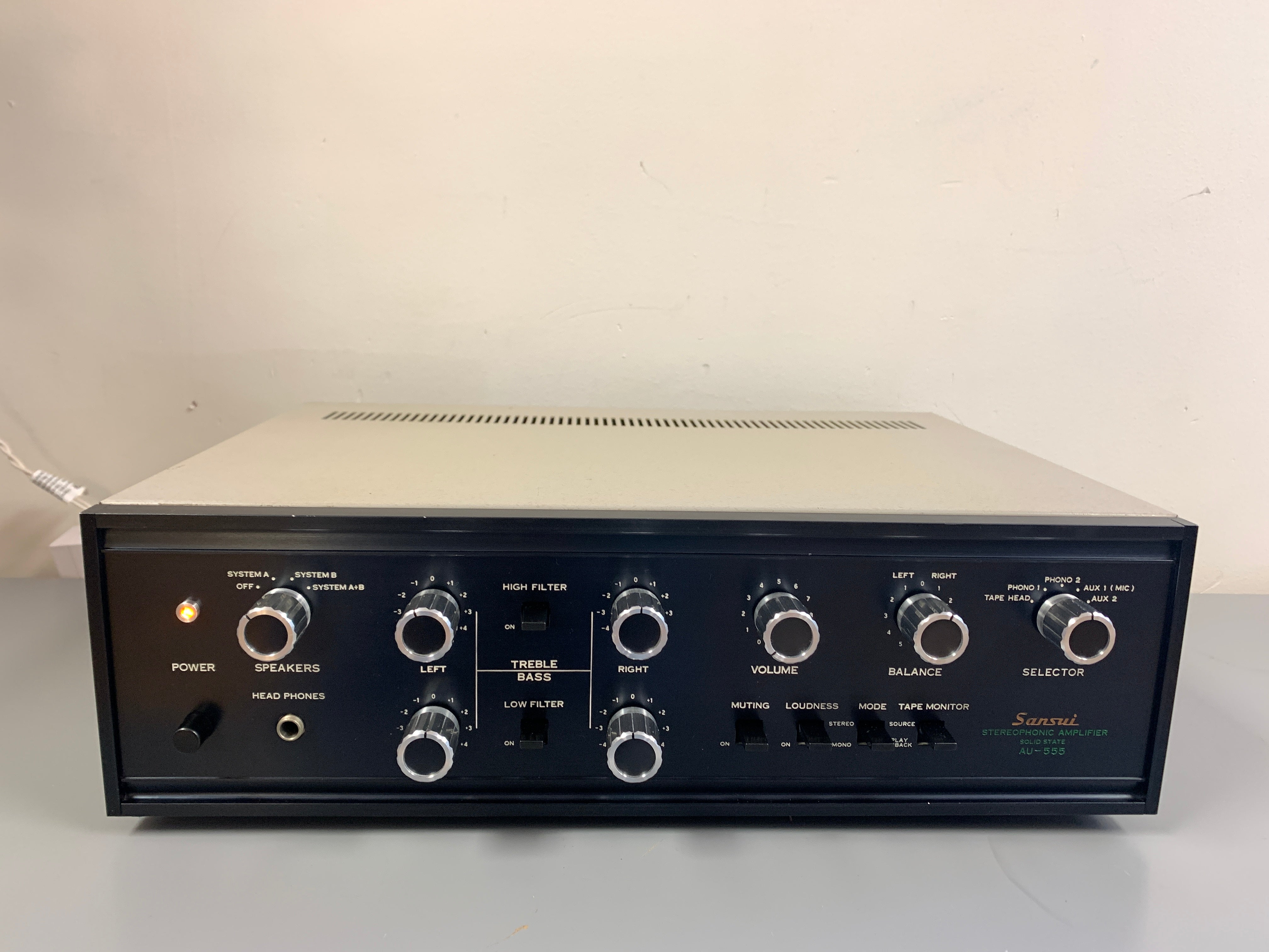 希少 レア サンスイ sansui AU-555A プリメインアンプ 希少 レア