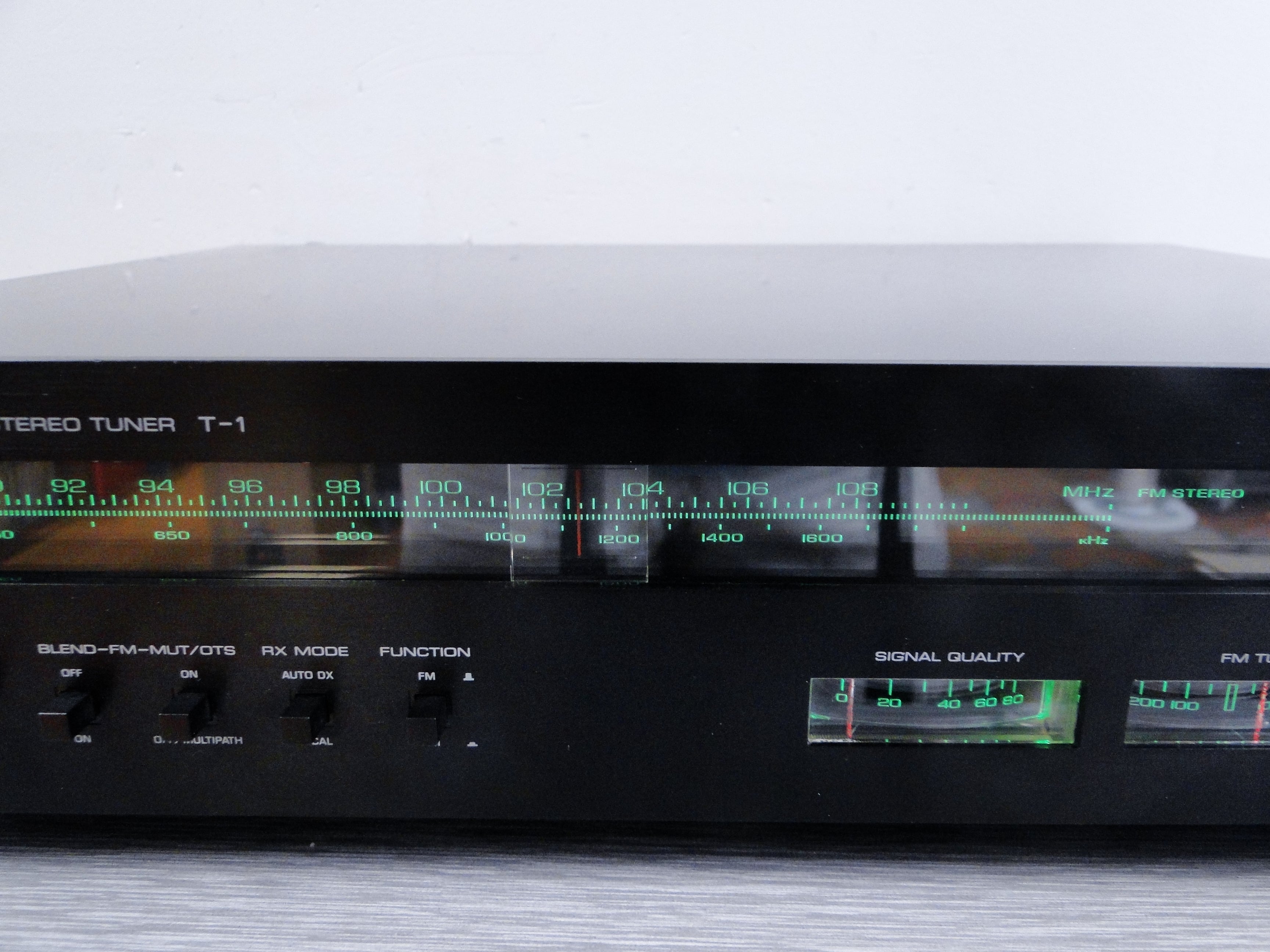 Yamaha T-1 Natural Sound Stereo Tuner (1978-81) – The Turntable Store