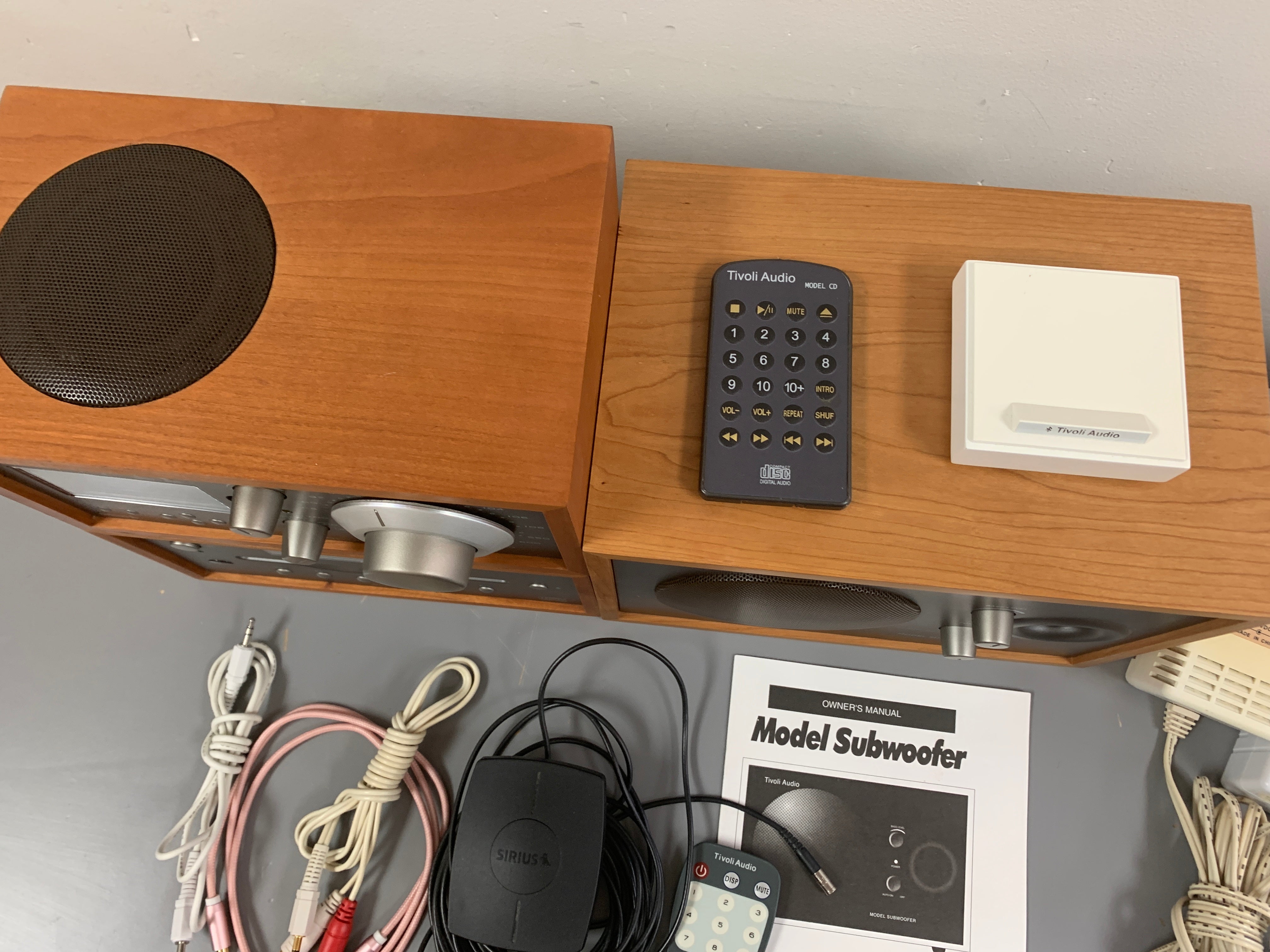 Tivoli Audio Complete Set - Model Satellite - Model CD - Model