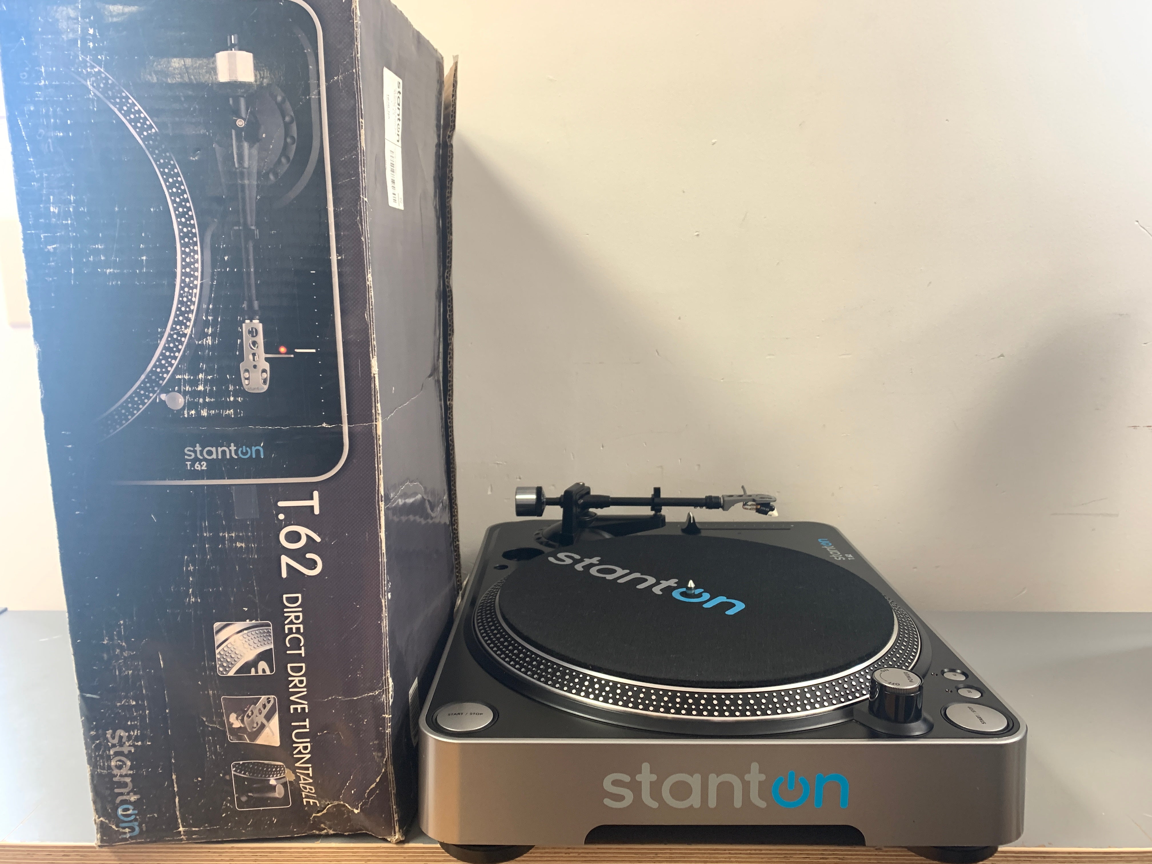 STANTON T62 Turntable * Box – The Turntable Store