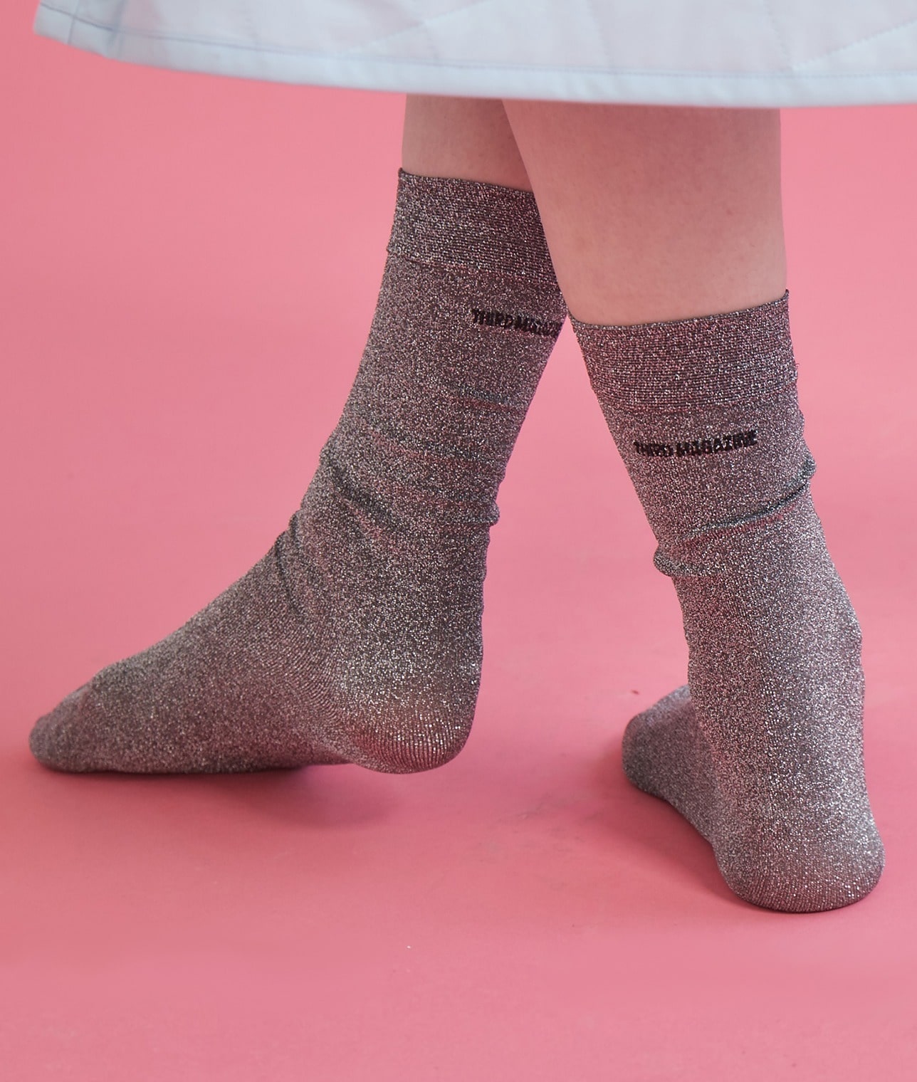 THIRD MAGAZINE×mikomori/ロゴ刺繍ラメソックス(A0853PSC115