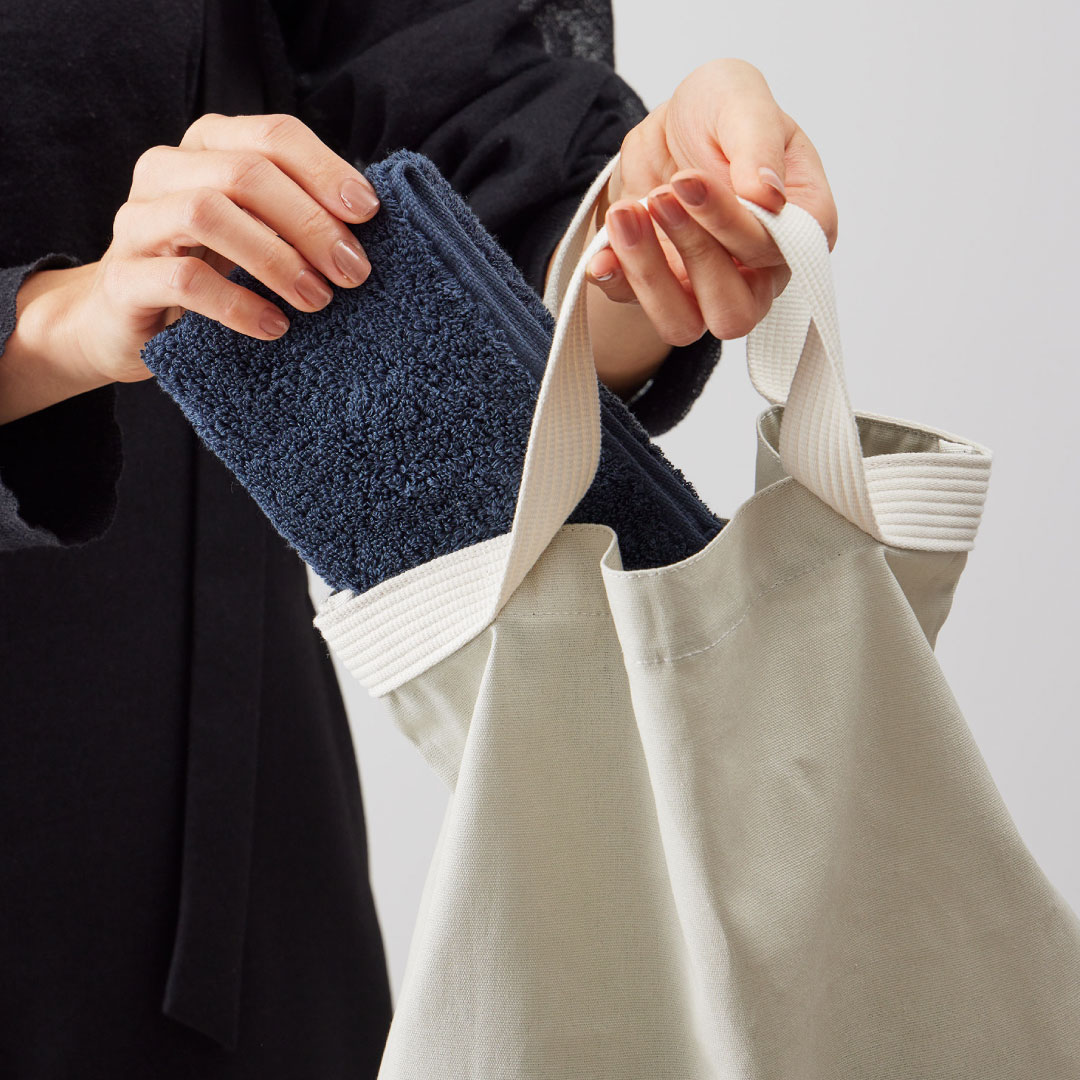 WINTER GIFT冬のギフトをプレゼント | THREE（スリー）