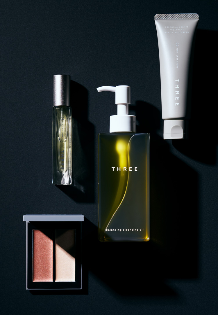 THREE（スリー）