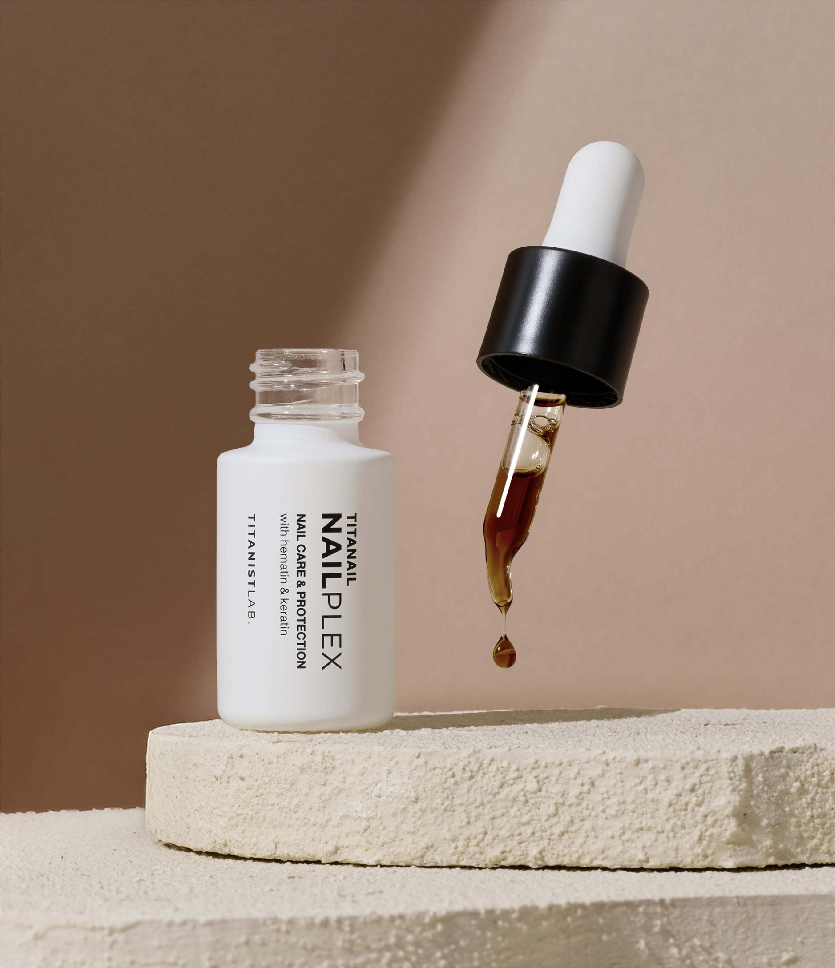 ネイルプレックス | TITANAIL-チタネイル- | 独自のミネラルサイエンス