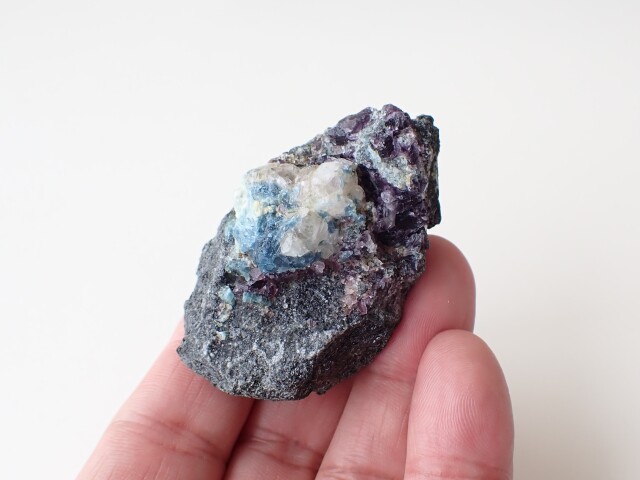 FI0216 ロシア産 フェナカイト／アクアマリン／フローライト 原石 69