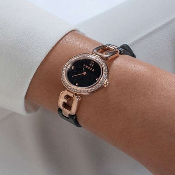 FURLA】手元が華やぐ、大人の新作ウォッチ。 - チックタックイオン