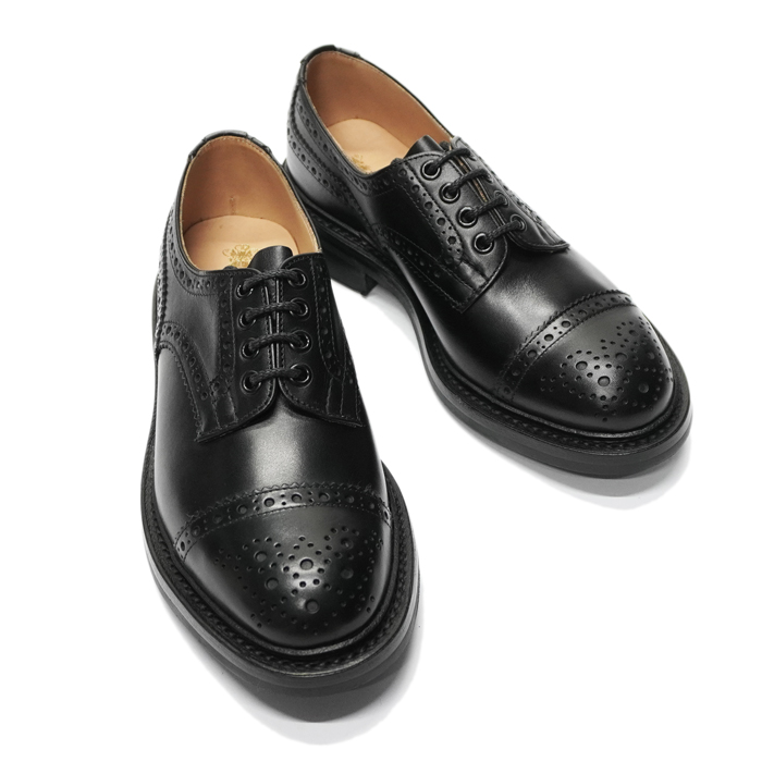 Tricker's（トリッカーズ）キャップトゥブローグシューズ（ダイナイト
