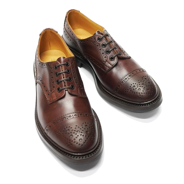 Tricker's（トリッカーズ）キャップトゥブローグシューズ（ダイナイト