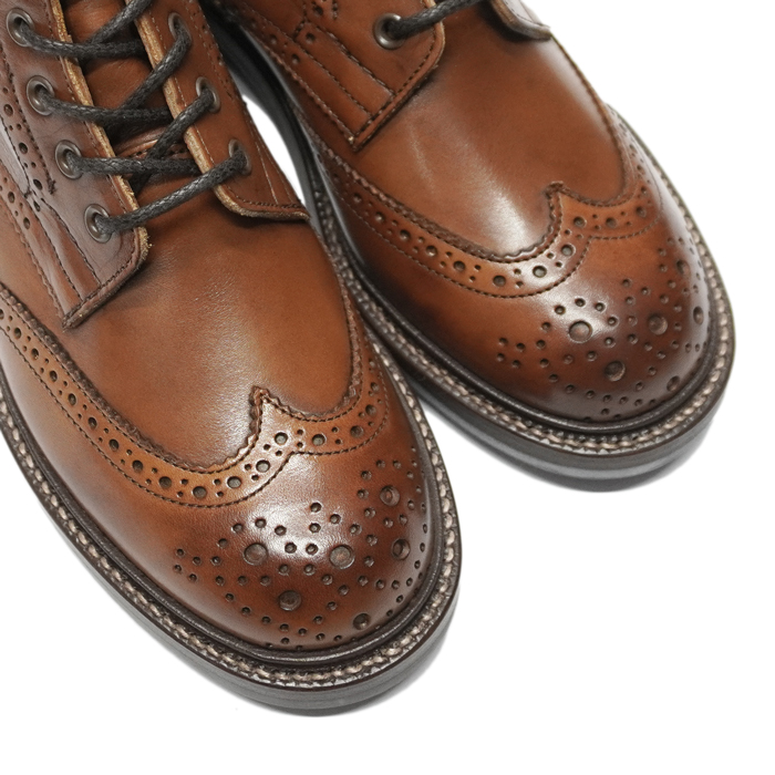 Tricker's（トリッカーズ）カントリーブローグブーツ（ダイナイト